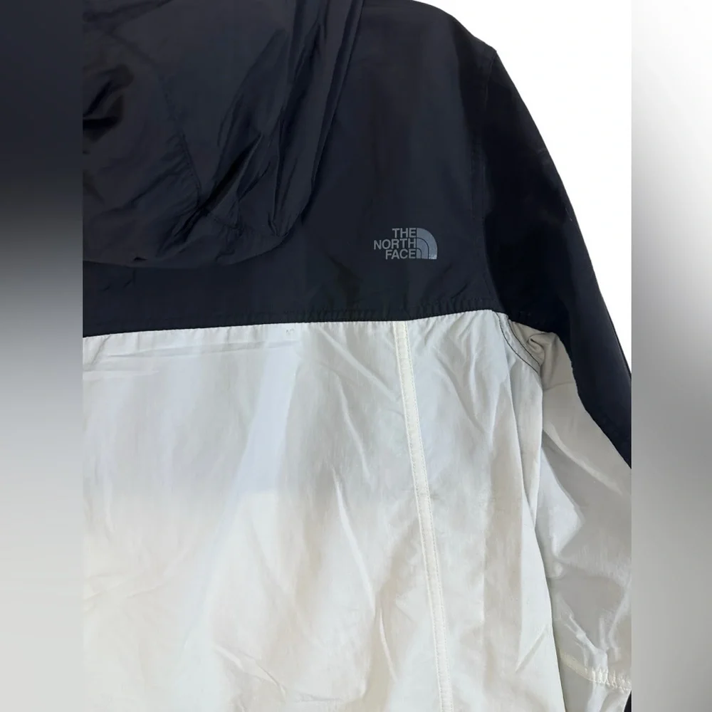 The North Face Black Gold & White Pullover Windbreaker Kangaroo Pocket